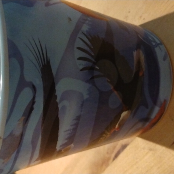Coffee or Tea Cup Alaska with Eagle Print - Picture 4 of 13